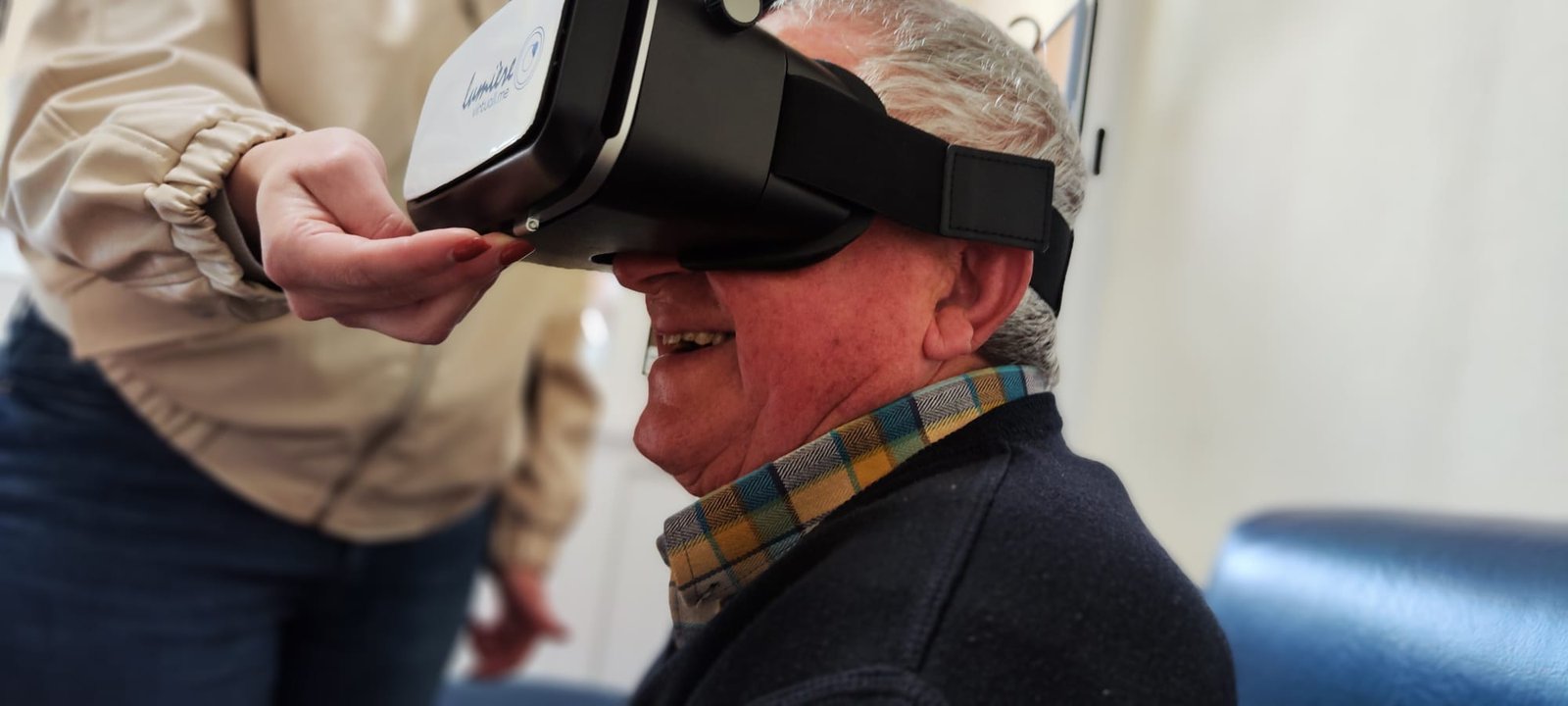 Projeto Lumière de inovação digital com realidade virtual e inteligência artificial